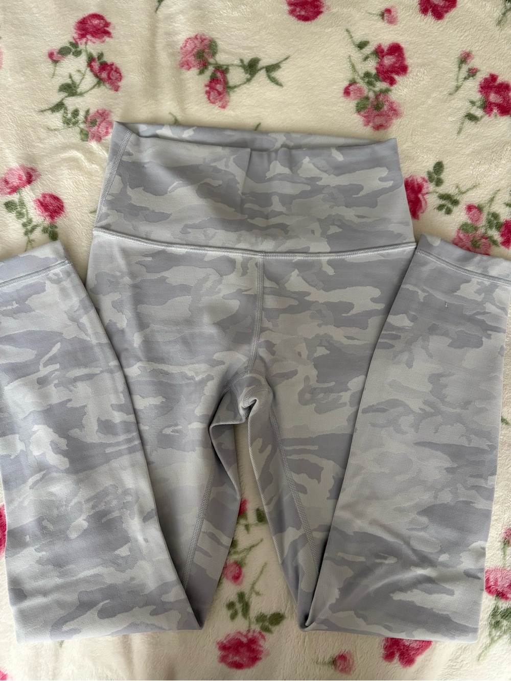 lululemon white camo wunders 28 inch